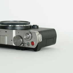 Panasonic LUMIX DC-S9