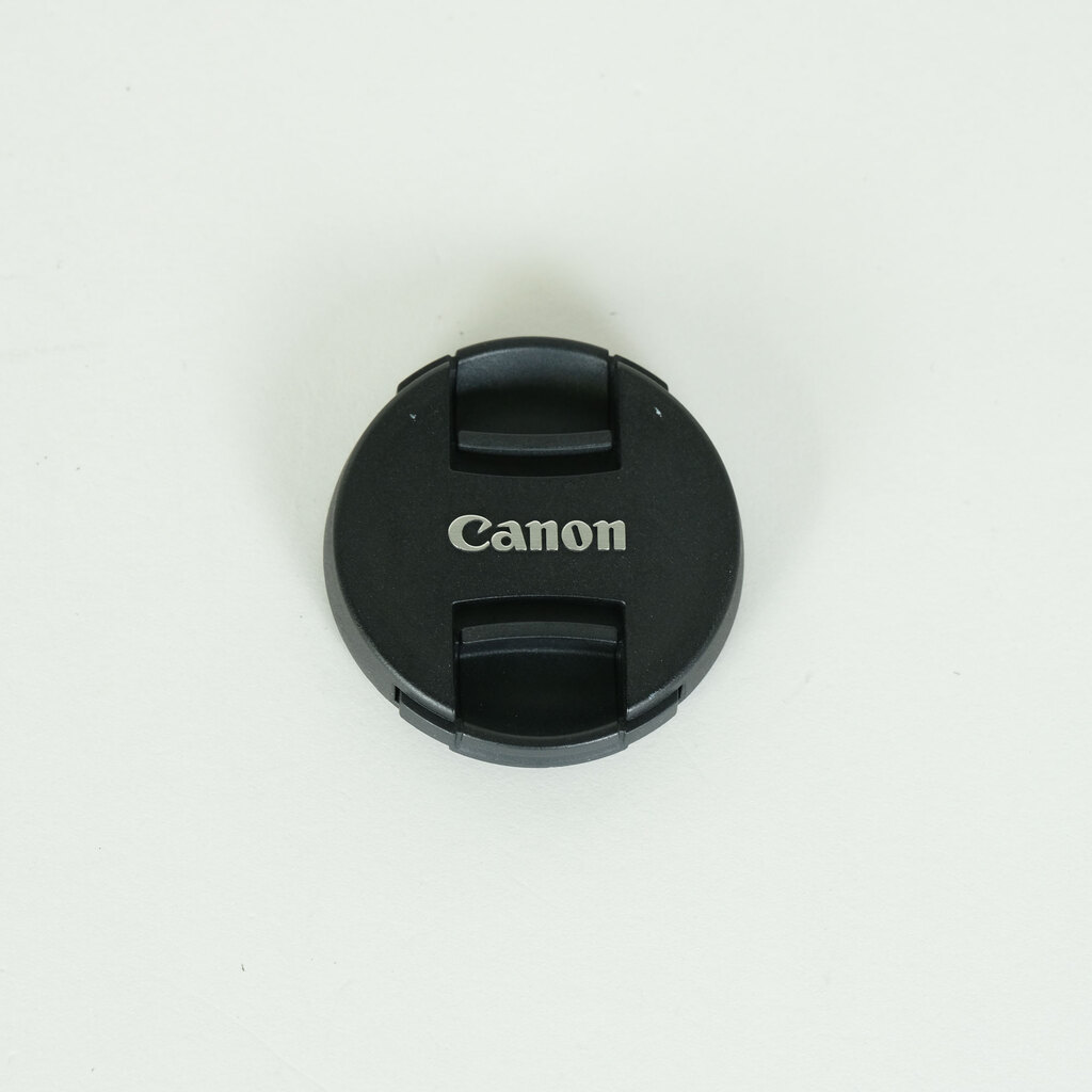 Canon RF50mm F1.8 STM Canon RF50mm F1.8 STM