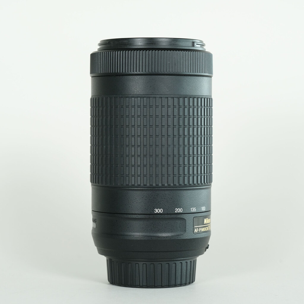 Nikon AF-P DX NIKKOR 70-300mm f/4.5-6.3G ED VR Nikon AF-P DX NIKKOR 70-300mm f/4.5-6.3G ED VR