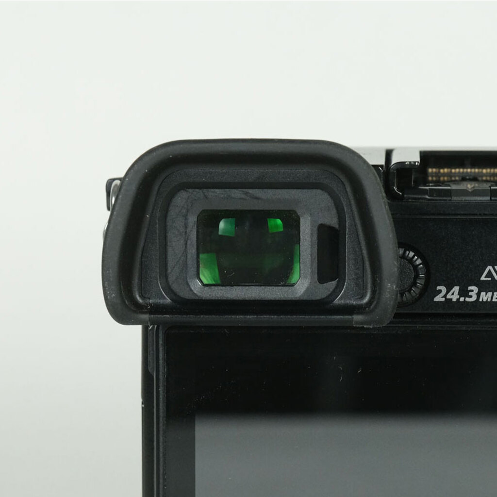 SONY α6000(ILCE-6000) SONY α6000(ILCE-6000)