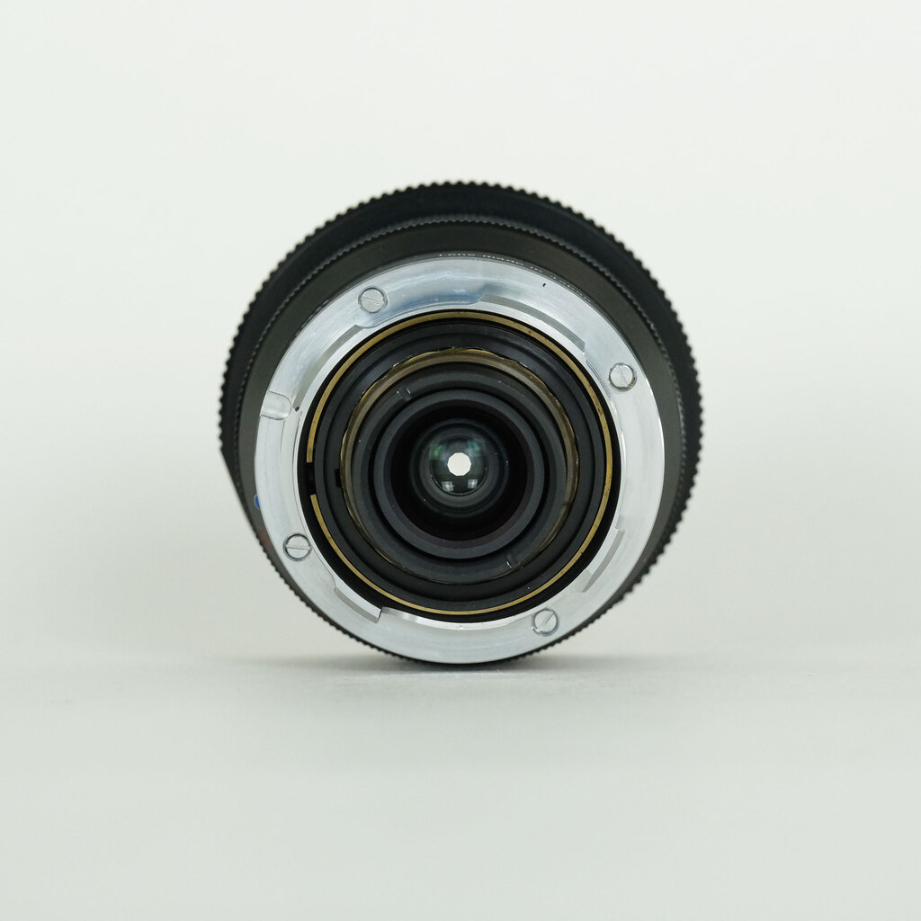 Carl Zeiss Distagon T* 18mm F4 ZM(ライカM用) ブラック Carl Zeiss Distagon T* 18mm F4 ZM(ライカM用) ブラック