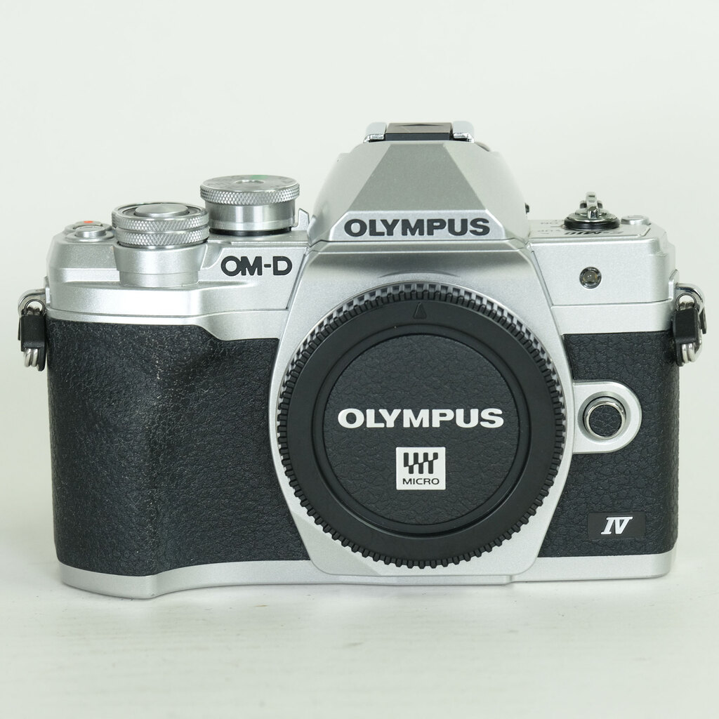 OLYMPUS OM-D E-M10 Mark IV