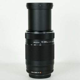 OM SYSTEM M.ZUIKO DIGITAL ED 75-300mm F4.8-6.7 II   　※OM SYSTEMロゴモデル