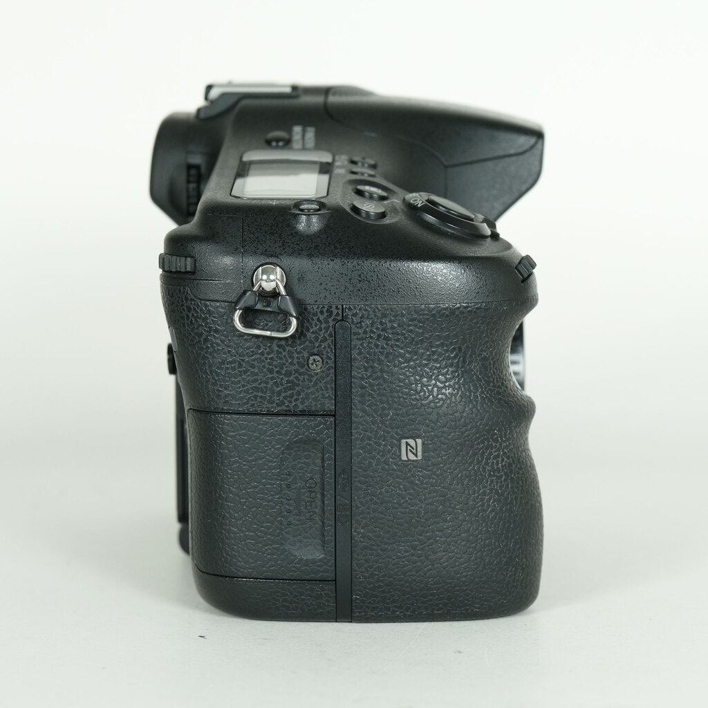 SONY α77IIボディ ILCA-77M2