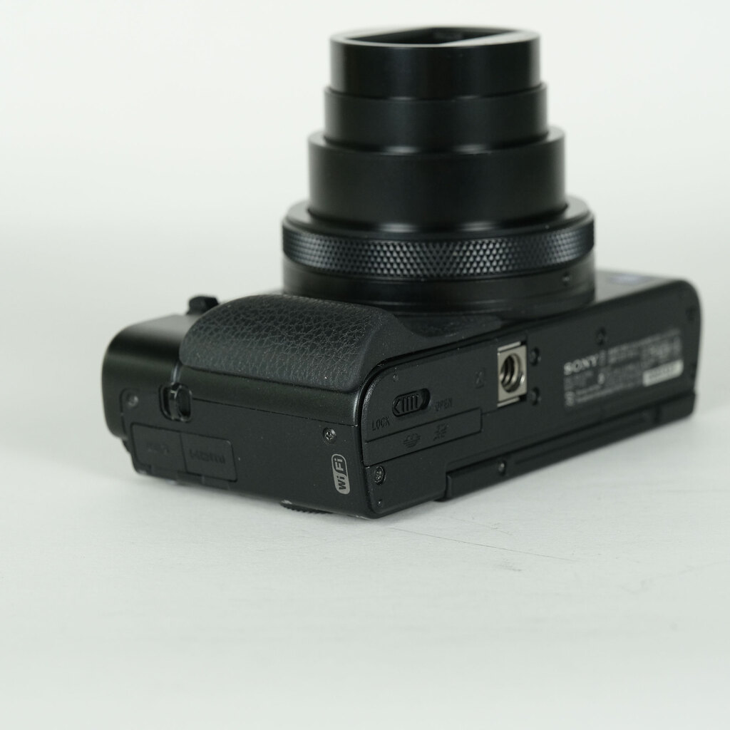 SONY Cyber-shot DSC-RX100M6 SONY Cyber-shot DSC-RX100M6