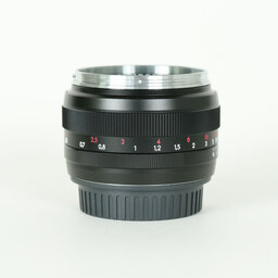 Carl Zeiss Planar T* 50mm F1.4 ZE [キヤノンEF用]