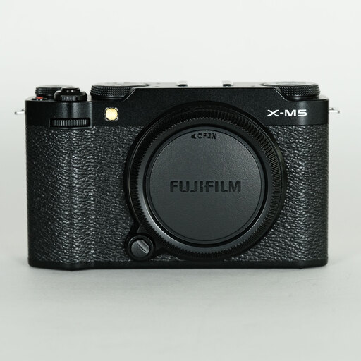 FUJIFILM X-M5