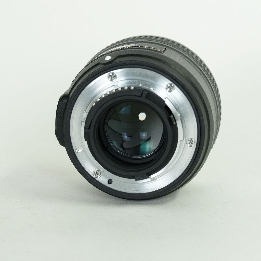 Nikon AF-S NIKKOR 50mm f/1.8G Nikon AF-S NIKKOR 50mm f/1.8G