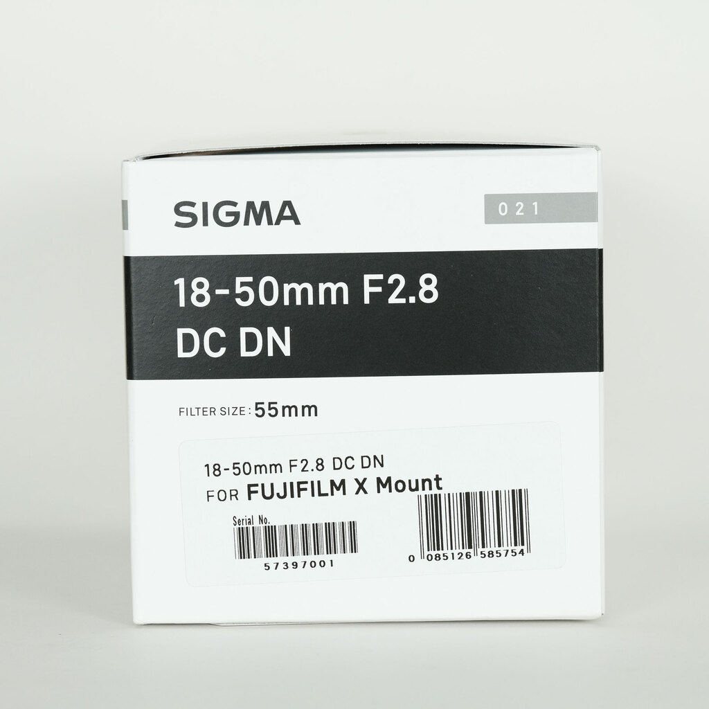 SIGMA 18-50mm F2.8 DC DN｜Contemporary [フジフイルムX用]