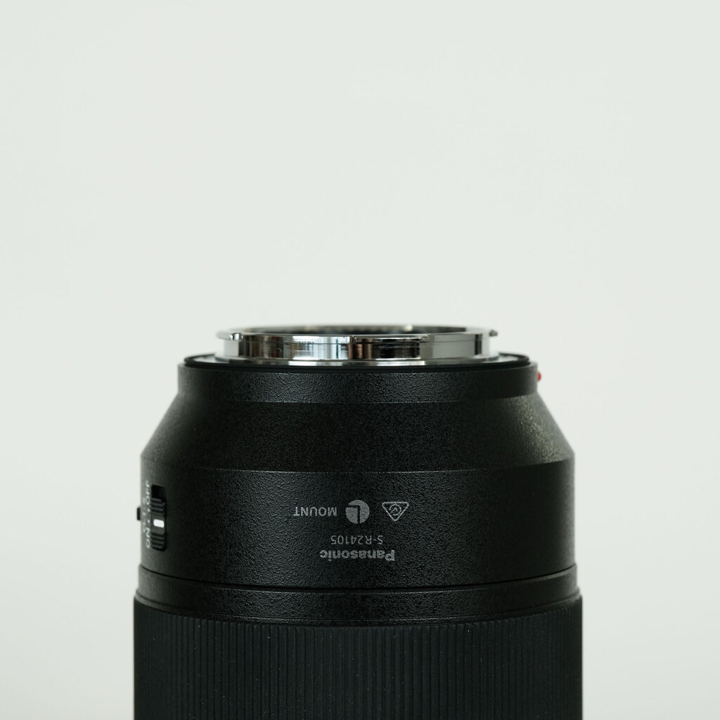 Panasonic LUMIX S 24-105mm F4 MACRO O.I.S. Panasonic LUMIX S 24-105mm F4 MACRO O.I.S.