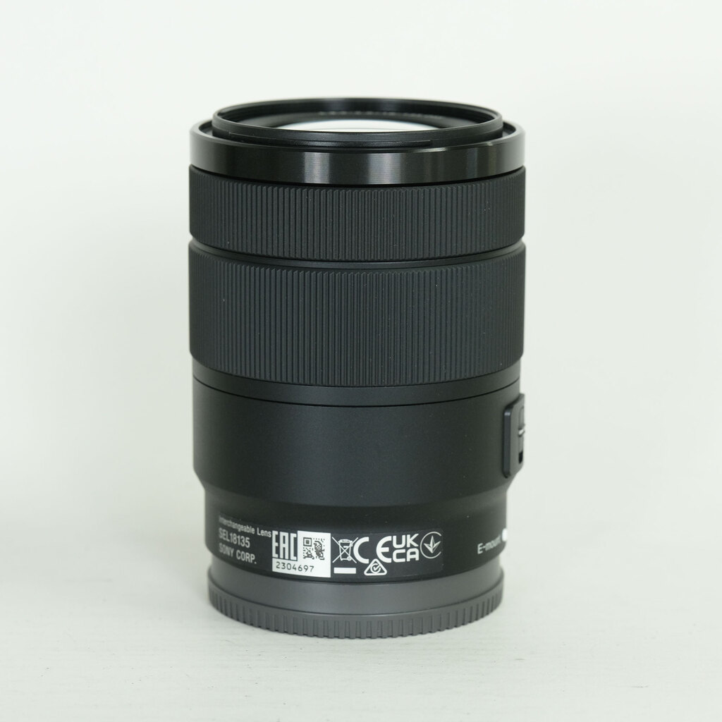 SONY E 18-135mm F3.5-5.6 OSS SEL18135