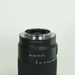 SONY E 18-135mm F3.5-5.6 OSS SEL18135