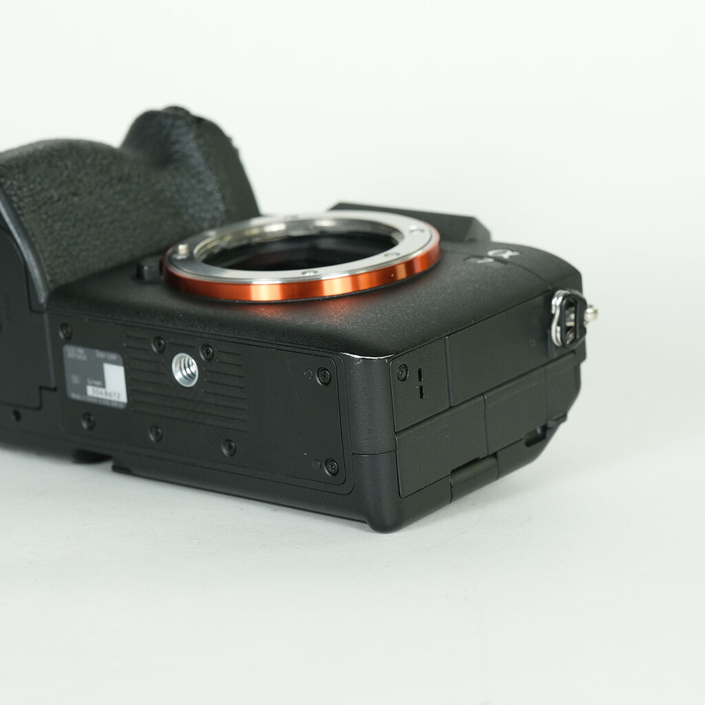 SONY α7 IV(ILCE-7M4) SONY α7 IV(ILCE-7M4)