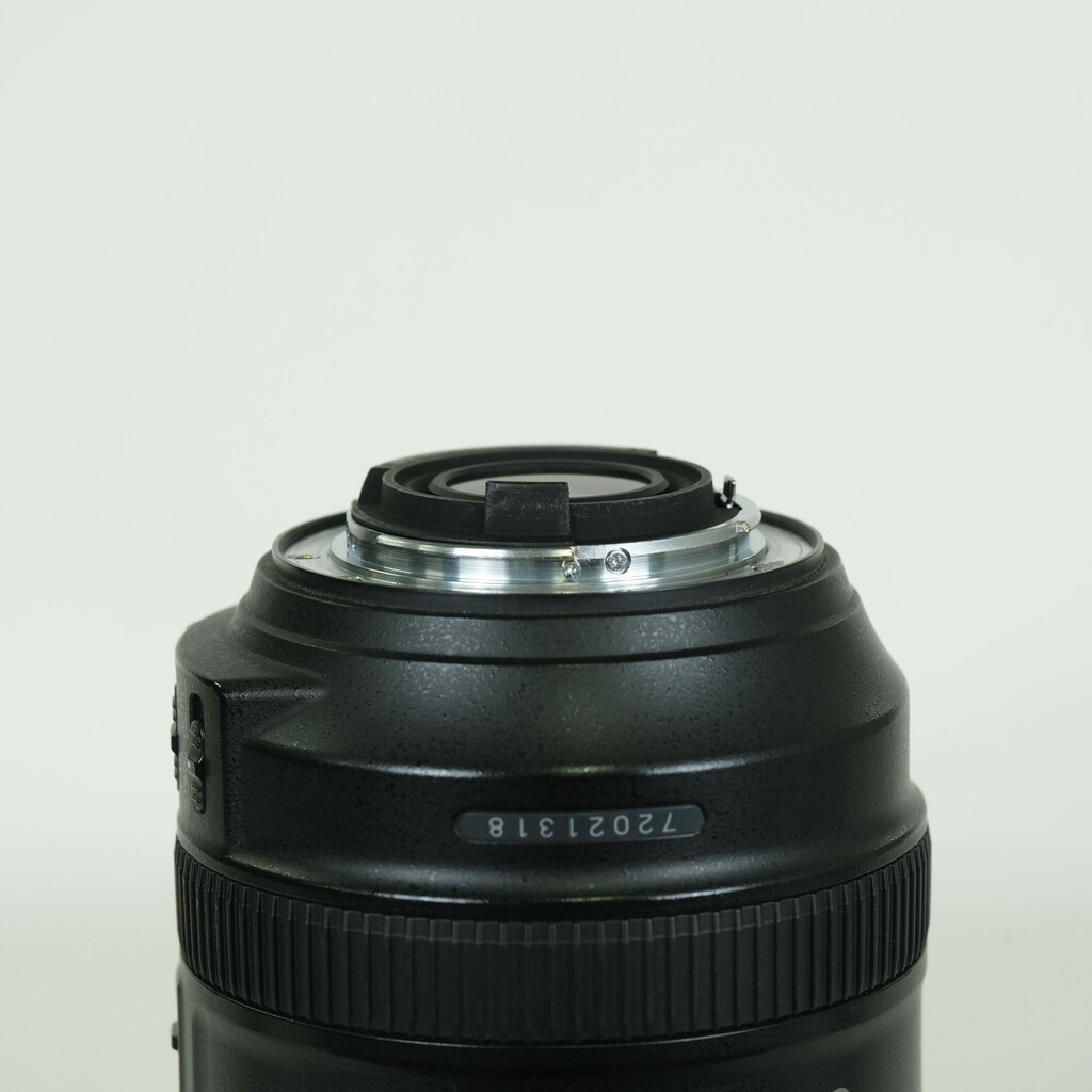 Nikon AF-S DX NIKKOR 18-300mm F3.5-5.6G ED VR
