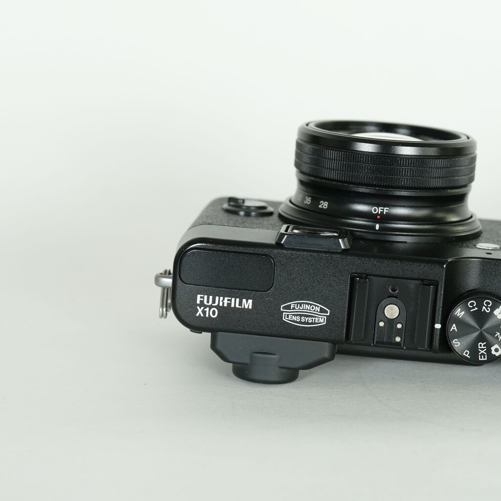 FUJIFILM X10 ブラック
