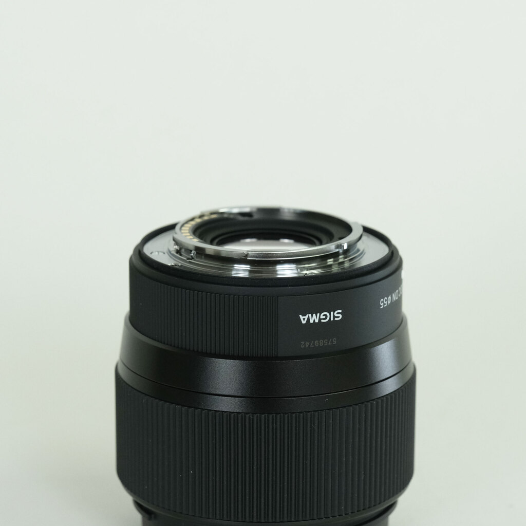 SIGMA 56mm F1.4 DC DN｜Contemporary [フジフイルムX用]