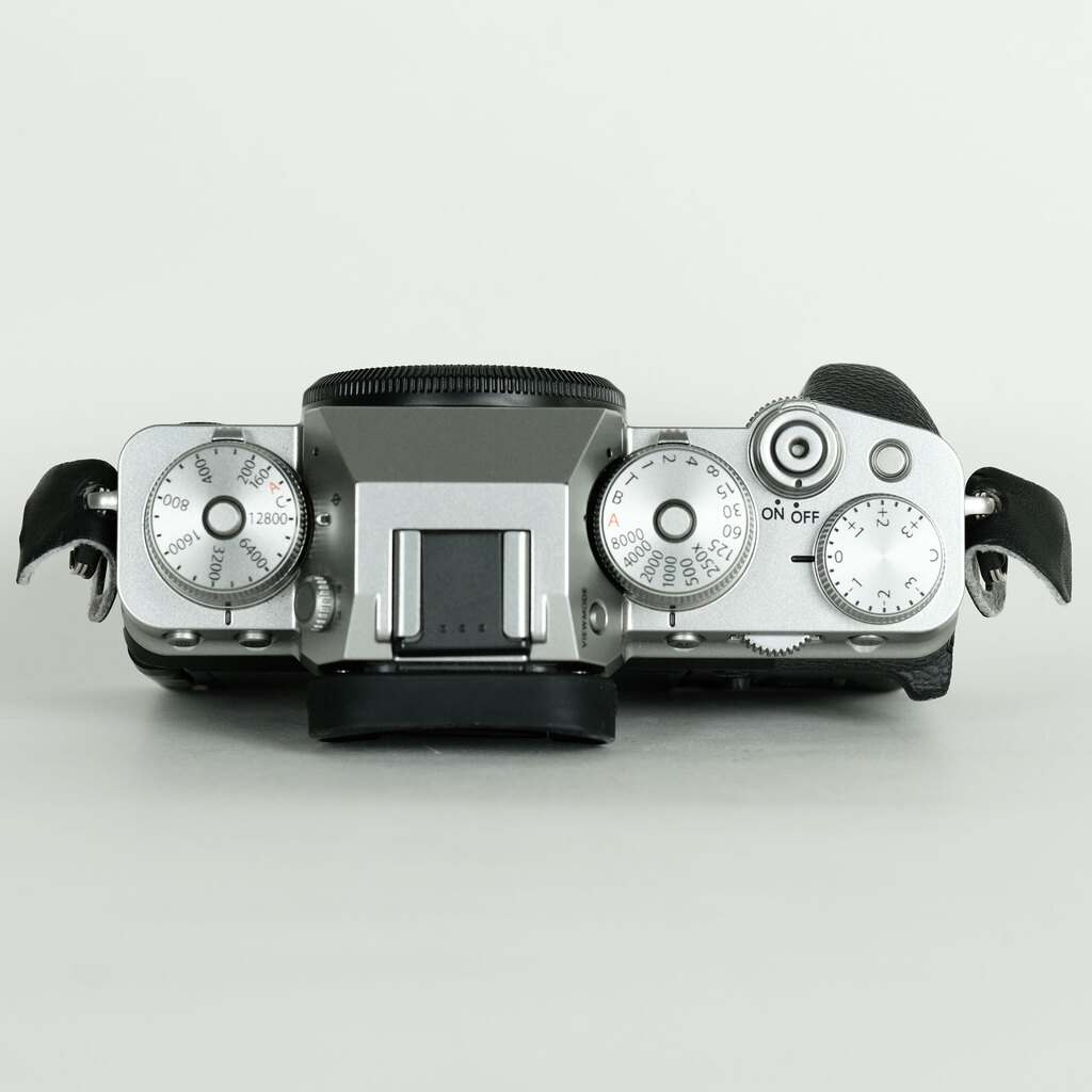 FUJIFILM X-T4 FUJIFILM X-T4