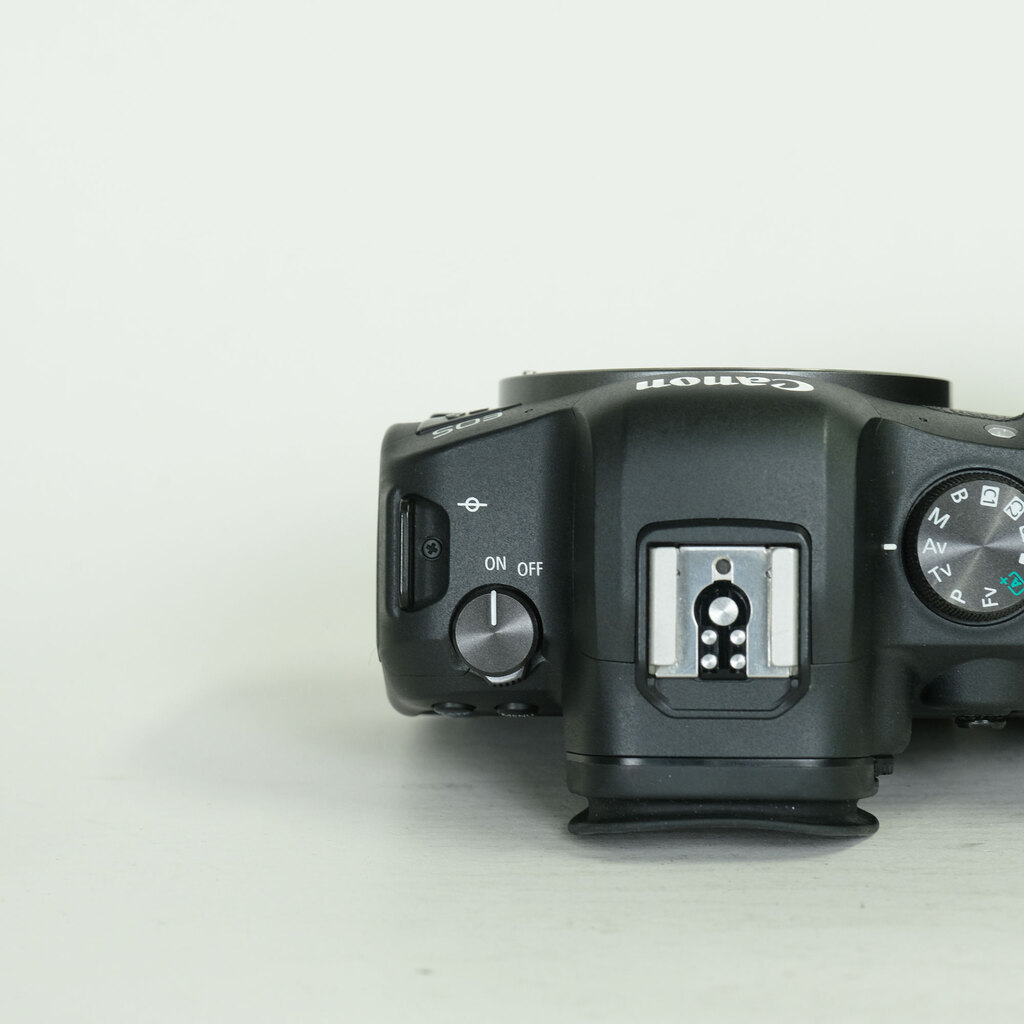 Canon EOS R6