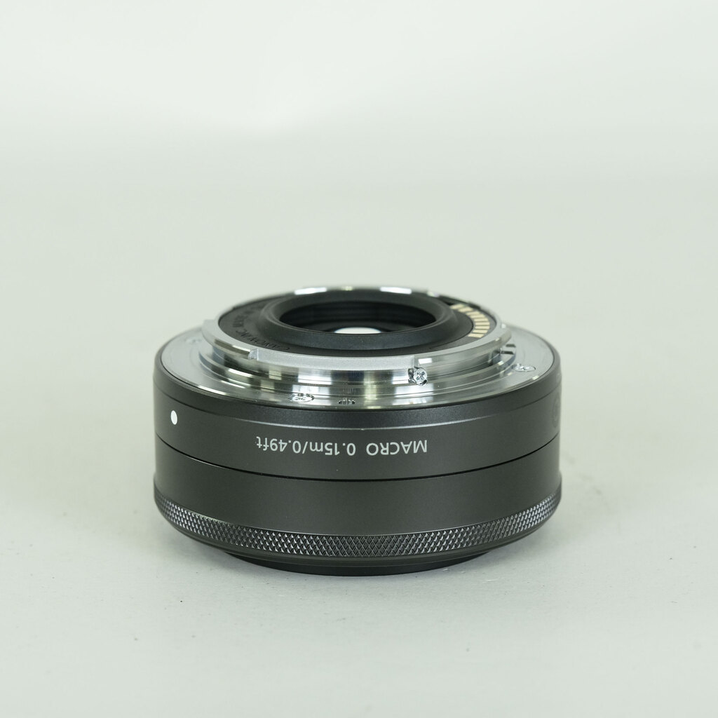 Canon EF-M22mm F2 STM