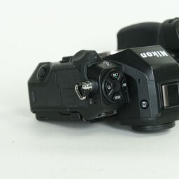 Nikon Z8