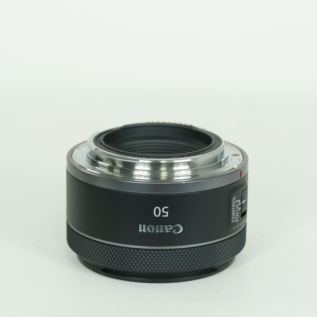 Canon RF50mm F1.8 STM Canon RF50mm F1.8 STM