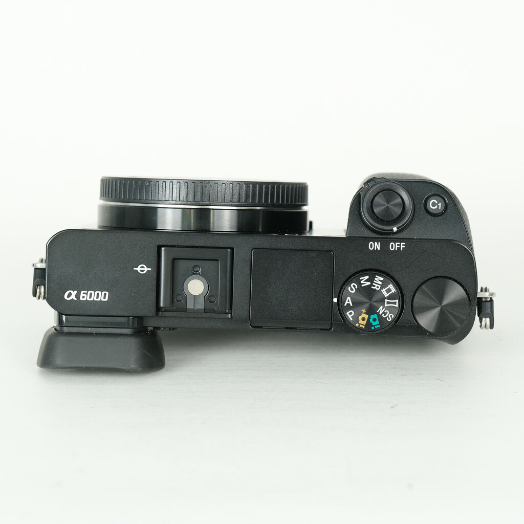 SONY α6000（ILCE-6000）の出品 | ONE SCENE（ワンシーン）