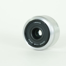 Nikon 1 NIKKOR 18.5/1.8 シルバー