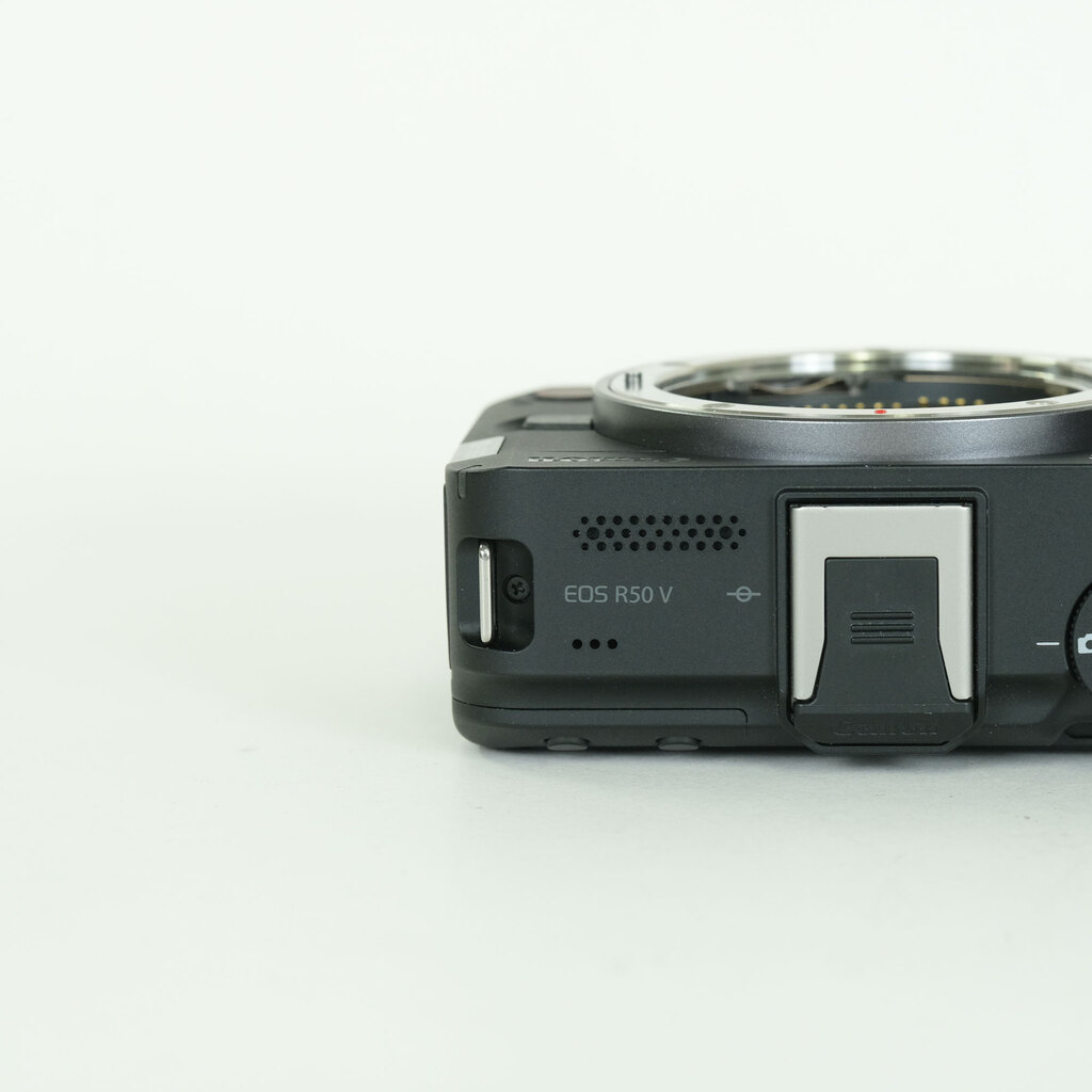 Canon EOS R50 V