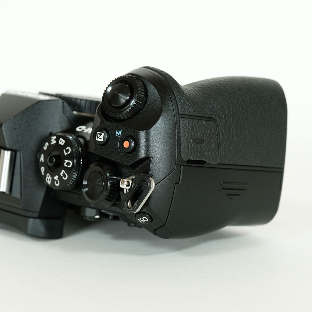 OLYMPUS OM-D E-M1 Mark III