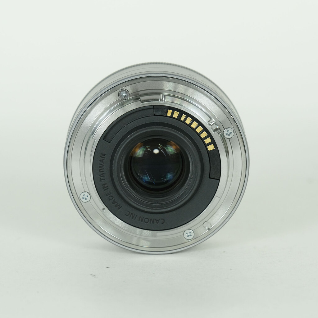Canon EF-M22mm F2 STMの出品 | ONE SCENE（ワンシーン）