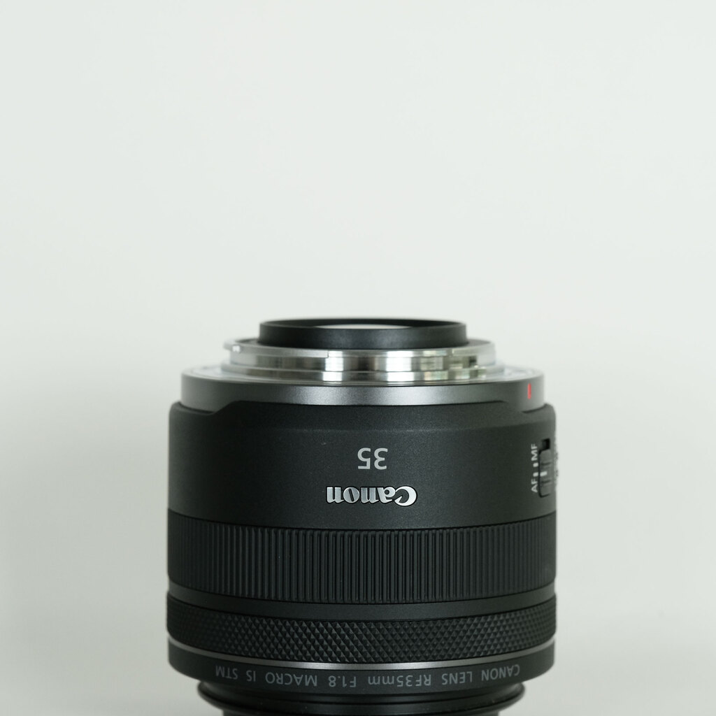 Canon RF35mm F1.8 MACRO IS STM