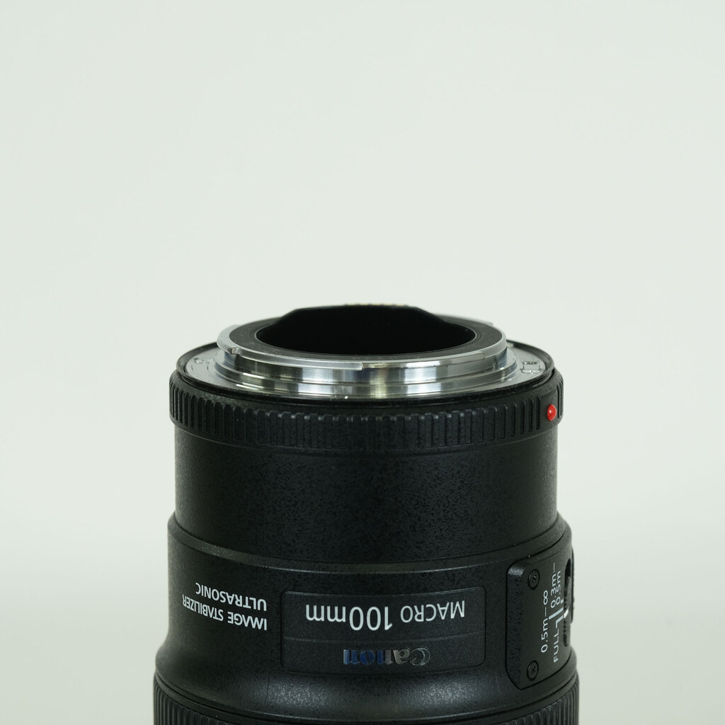 Canon EF100mm F2.8Lマクロ IS USM