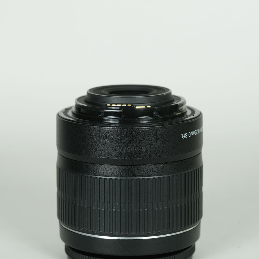 Canon EF-S18-55mm F3.5-5.6 IS II