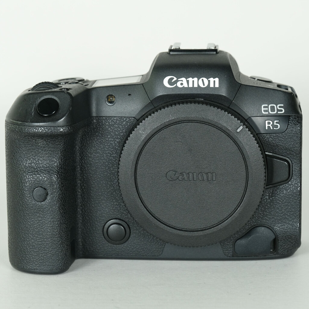 Canon EOS R5