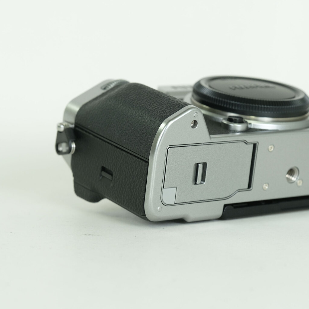 FUJIFILM X-T5