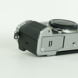 FUJIFILM X-T5