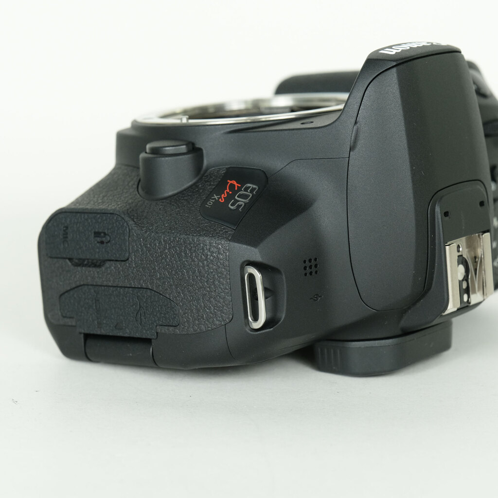 Canon EOS Kiss X10i Canon EOS Kiss X10i