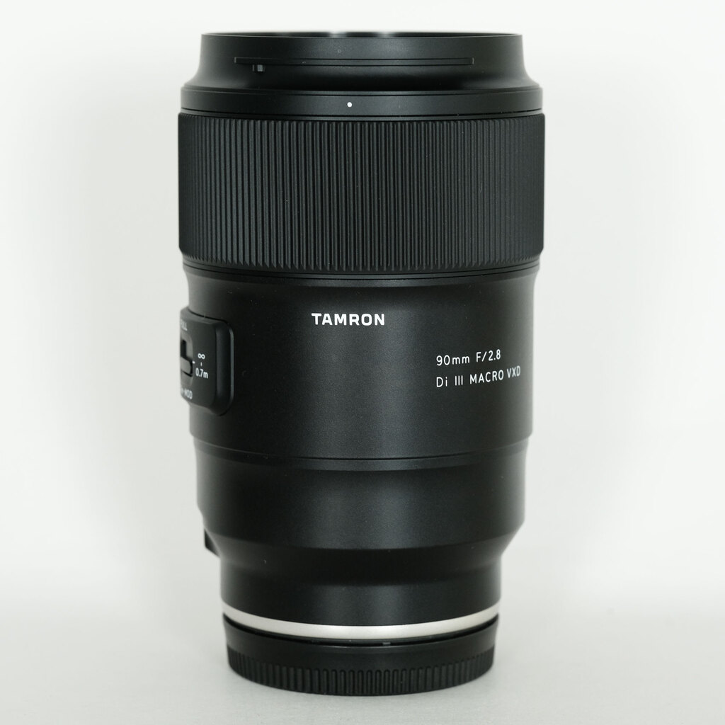 TAMRON 90mm F/2.8 Di III MACRO VXD [ソニーE用]