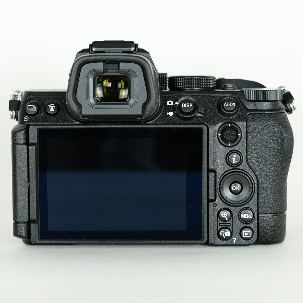 なかしん　まとめ売り15点 Nikon Z5IIの出品 | ONE SCENE（ワンシーン）