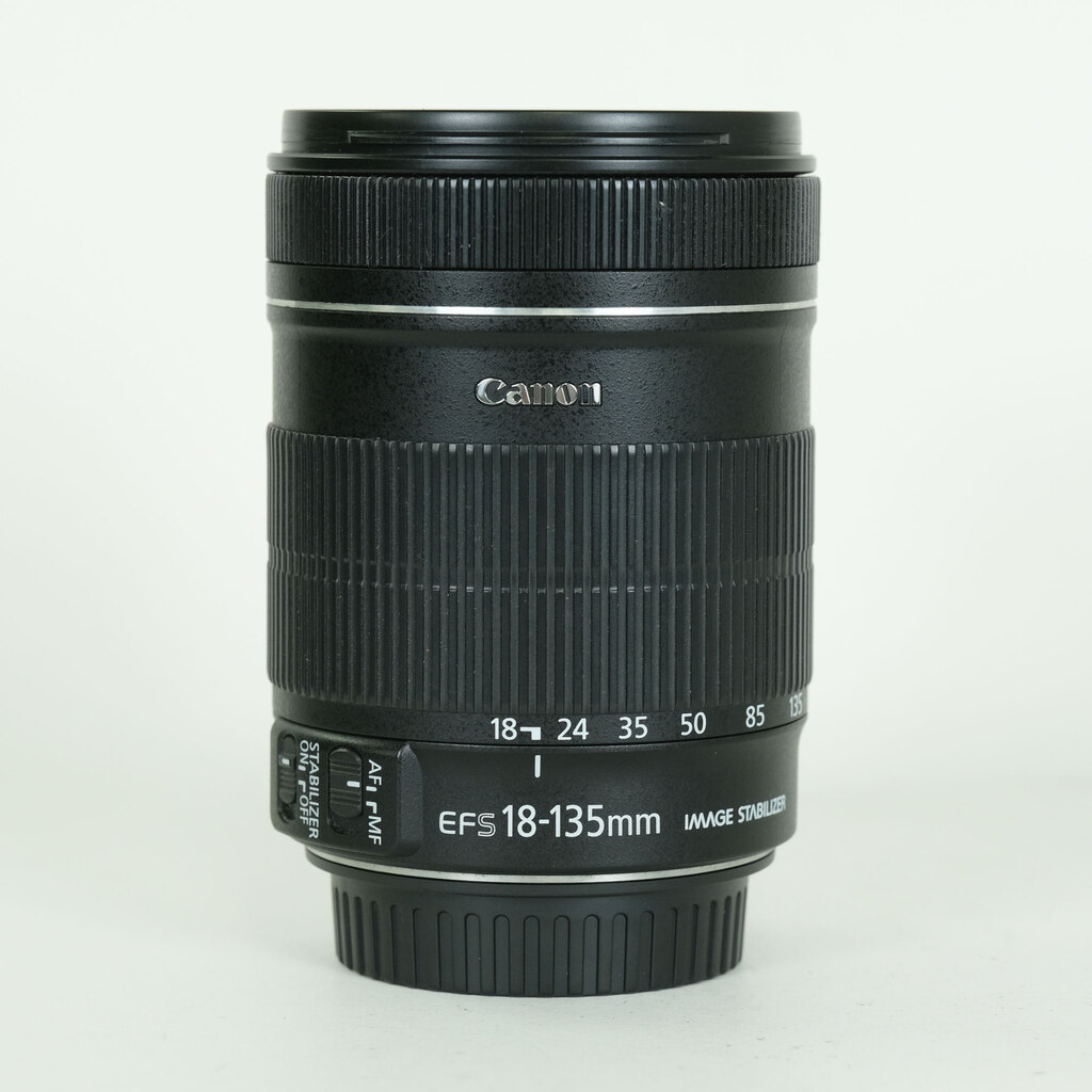 Canon EF-S18-135mm F3.5-5.6 IS Canon EF-S18-135mm F3.5-5.6 IS
