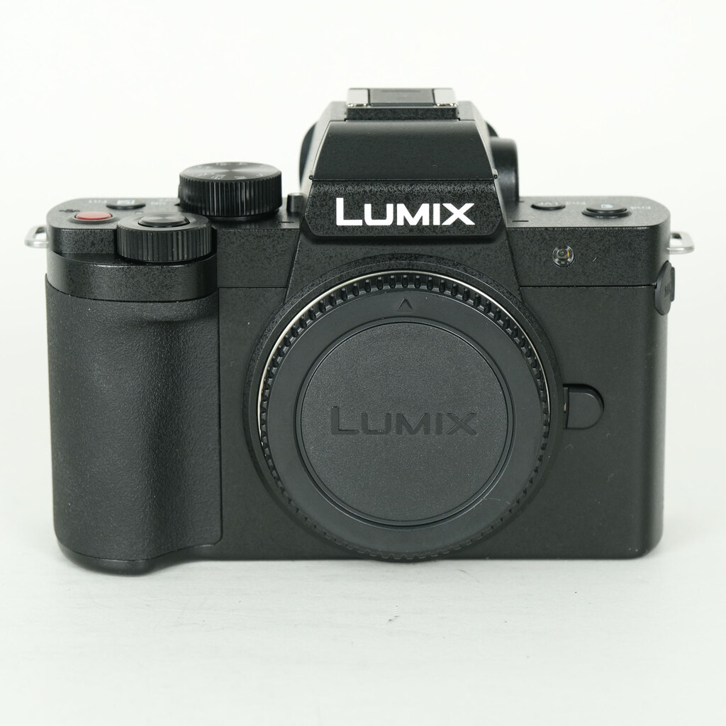 Panasonic LUMIX DC-G100D ボディの出品 | ONE SCENE（ワンシーン）