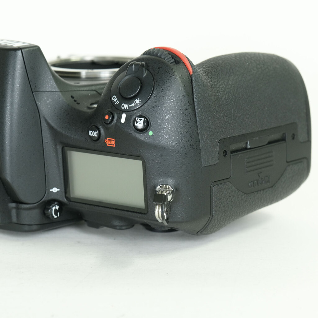 Nikon D810