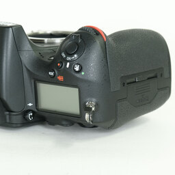 Nikon D810