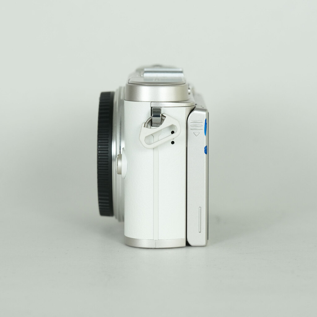 OLYMPUS PEN E-PL10 OLYMPUS PEN E-PL10