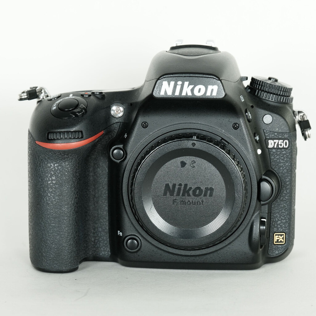 Nikon D750