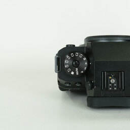 FUJIFILM X-H2