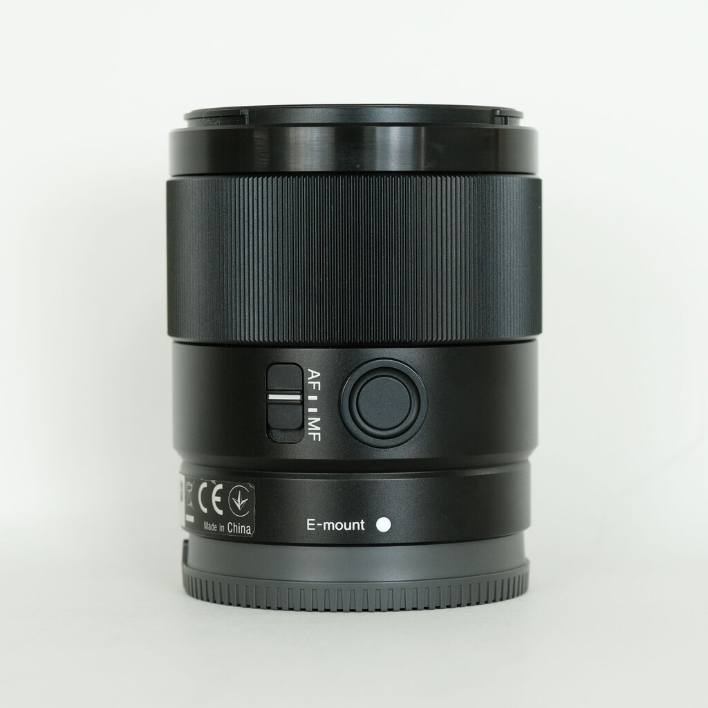 SONY FE 35mm F1.8 SEL35F18F SONY FE 35mm F1.8 SEL35F18F