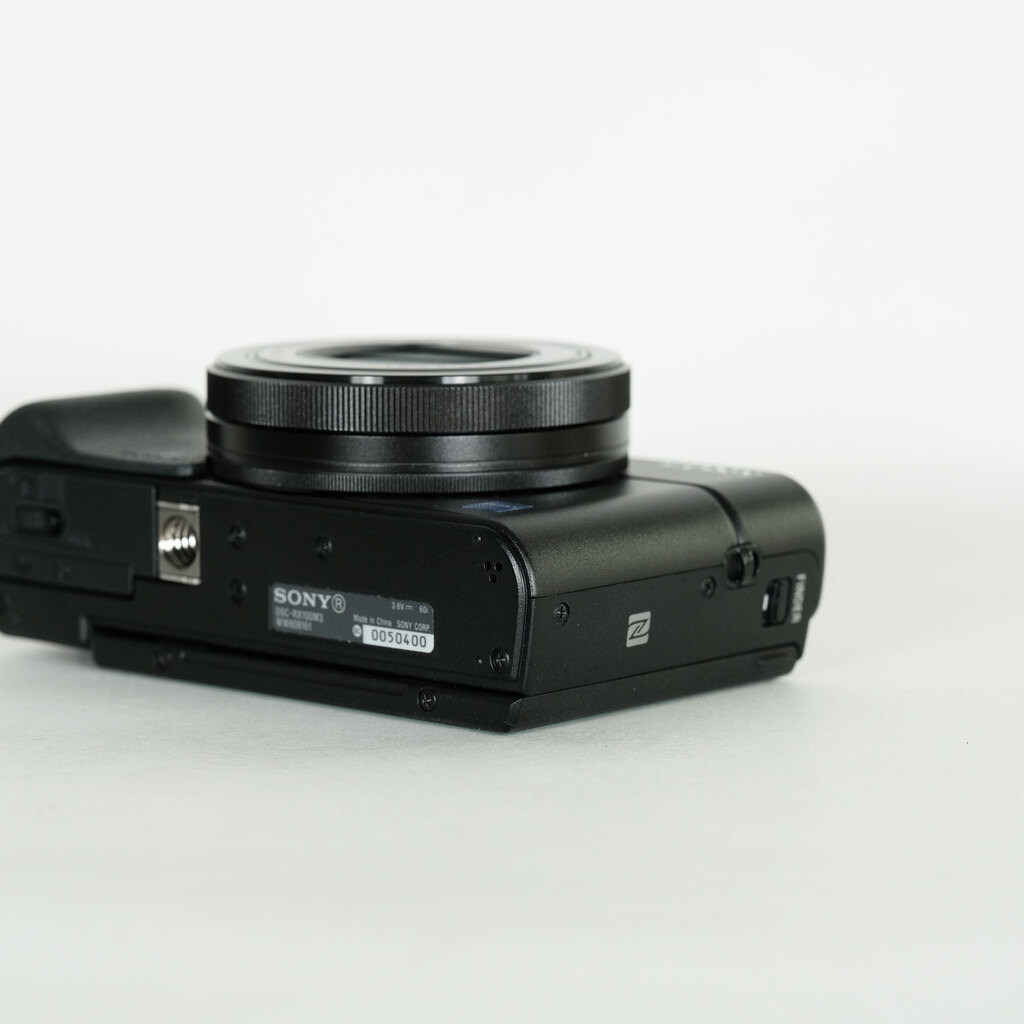 SONY Cyber-shot DSC-RX100M3