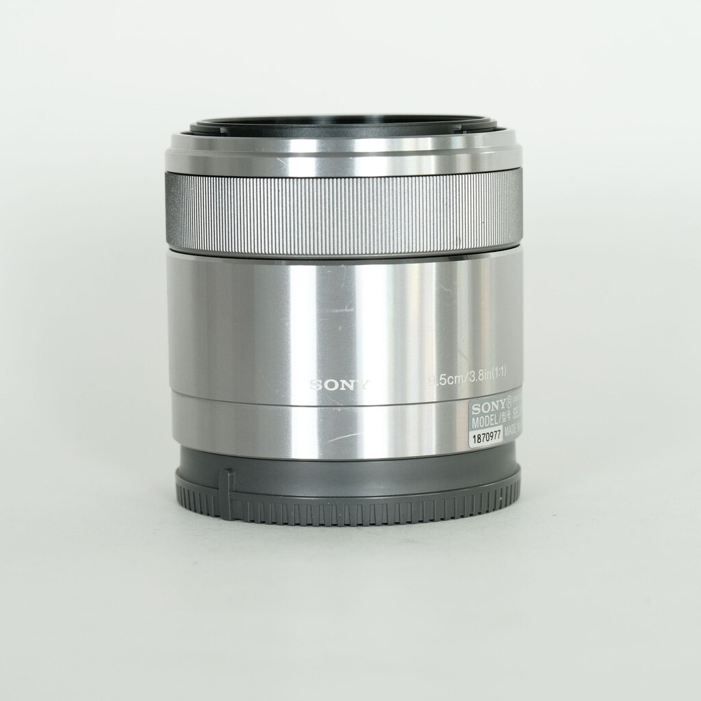 SONY E 30mm F3.5 Macro SEL30M35