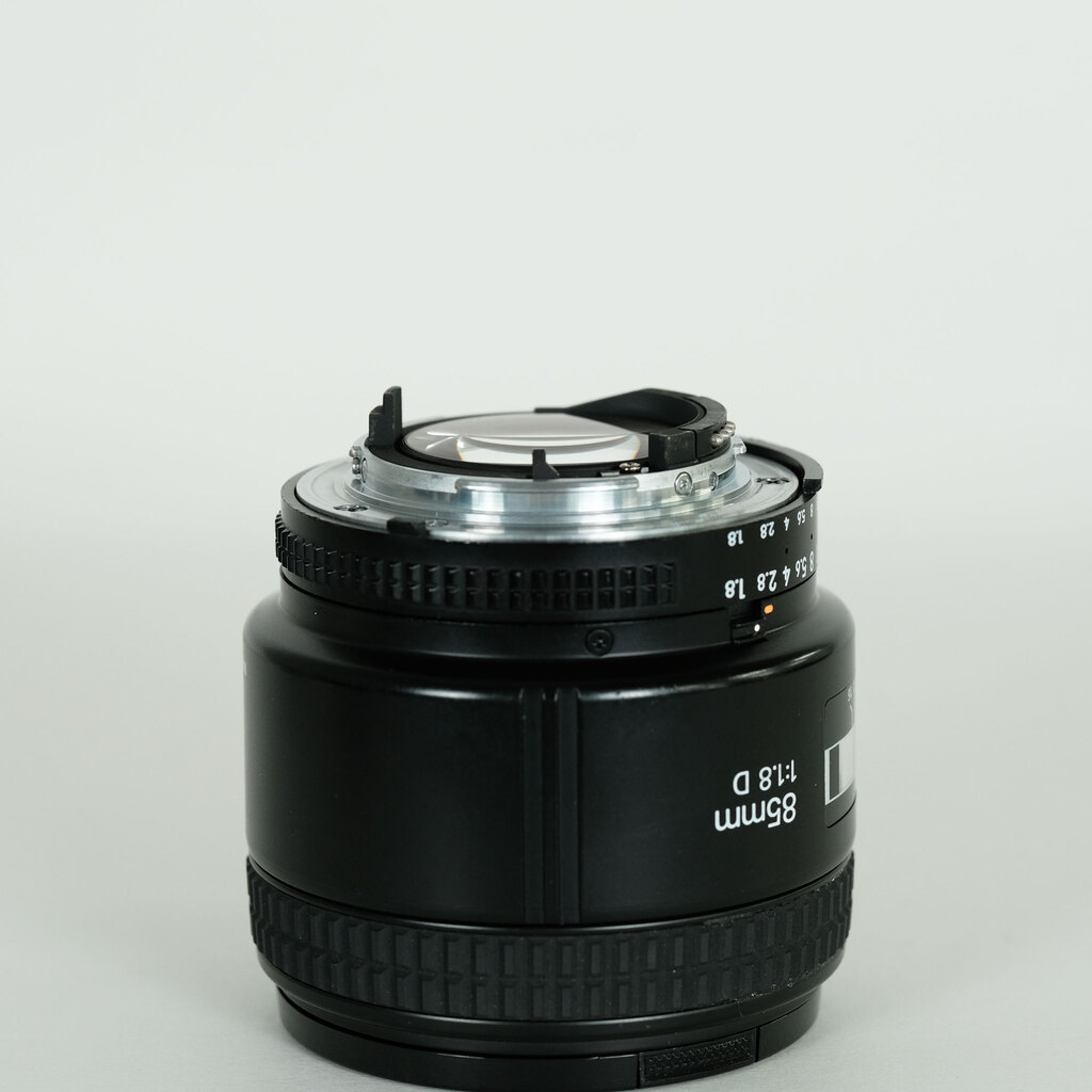 Nikon Ai AF Nikkor 85mm f/1.8D